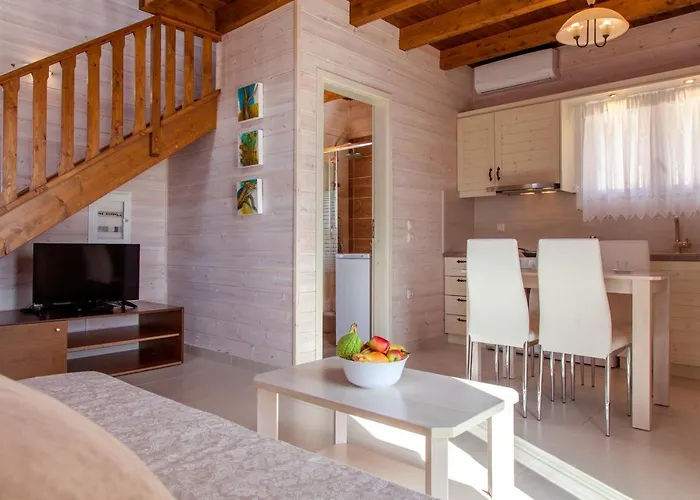 Villa Vissala Village *